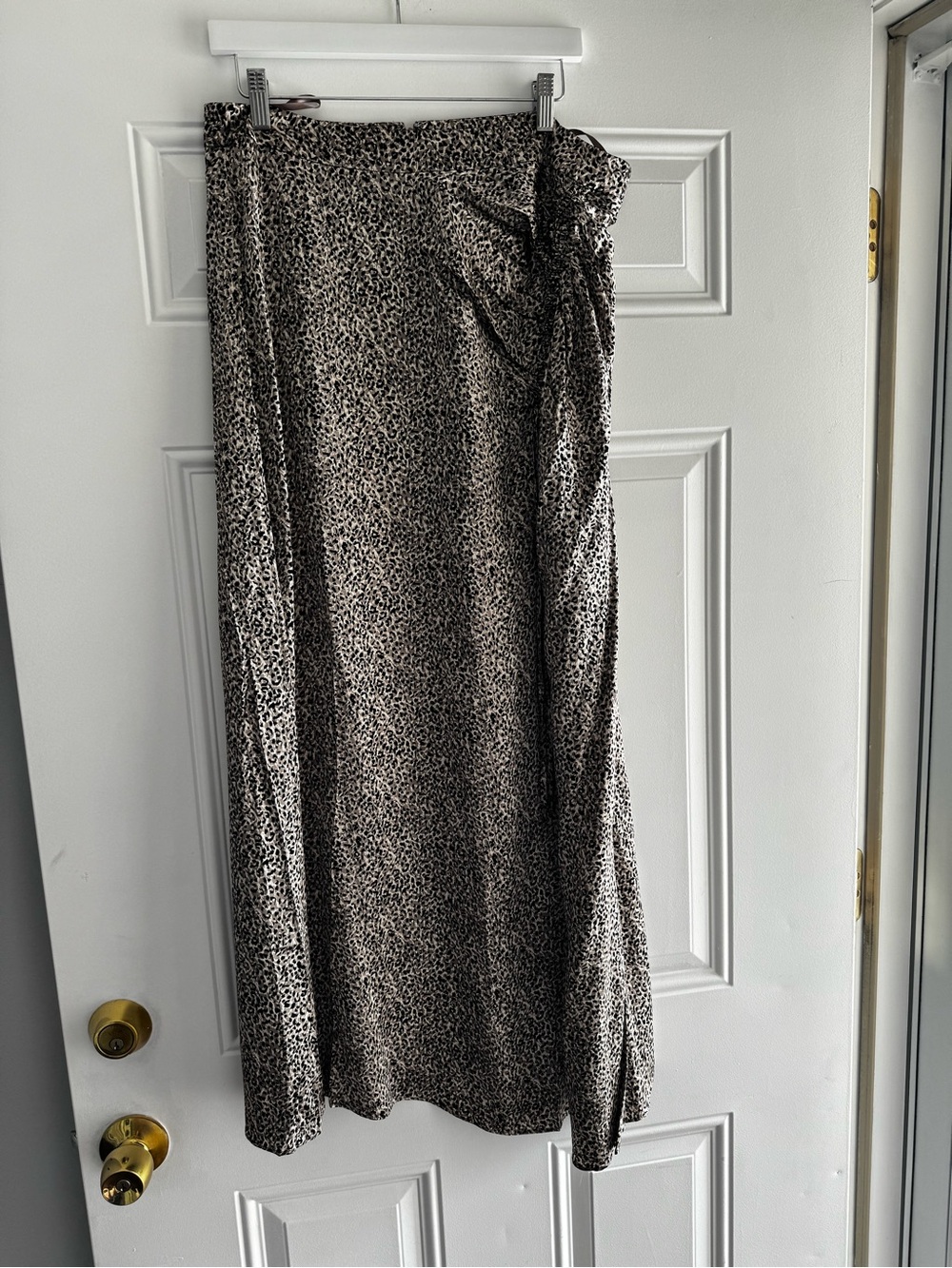 White House Black Market Black and White Leopard Print Maxi Skirt - Picture 5 of 10